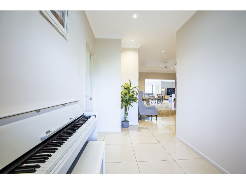 18 Bridge Road, East Mackay QLD 4740