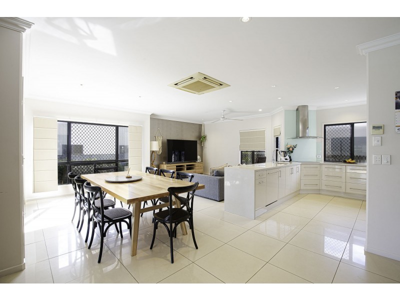 18 Bridge Road, East Mackay QLD 4740