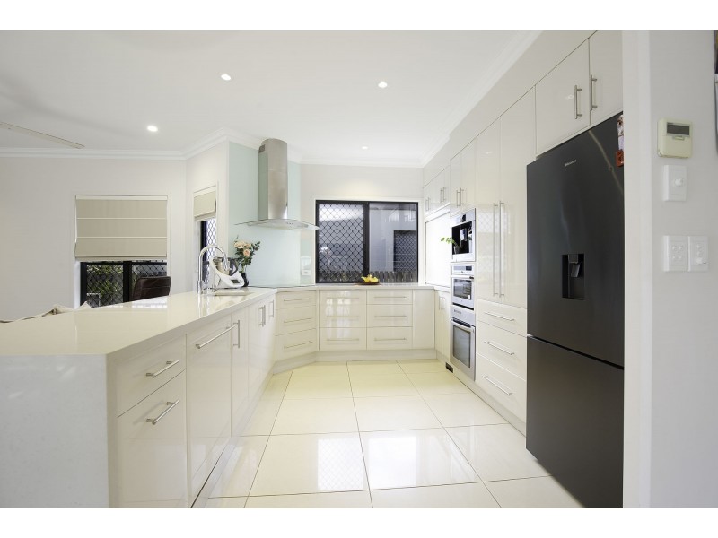 18 Bridge Road, East Mackay QLD 4740