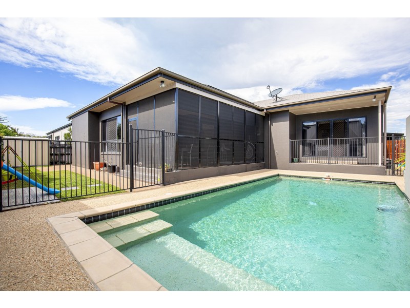 18 Bridge Road, East Mackay QLD 4740