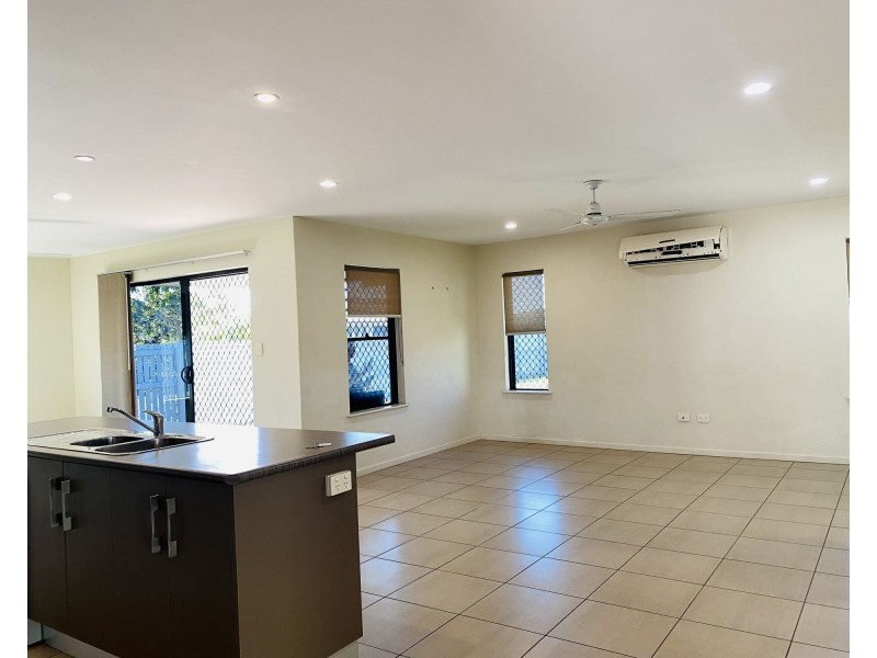 68 Canecutters Drive, Ooralea QLD 4740