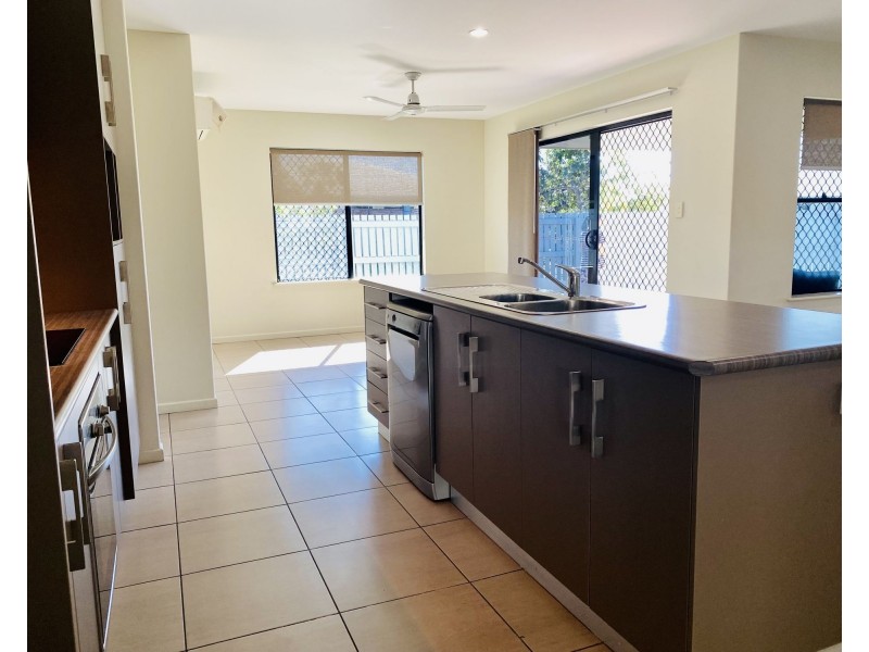 68 Canecutters Drive, Ooralea QLD 4740