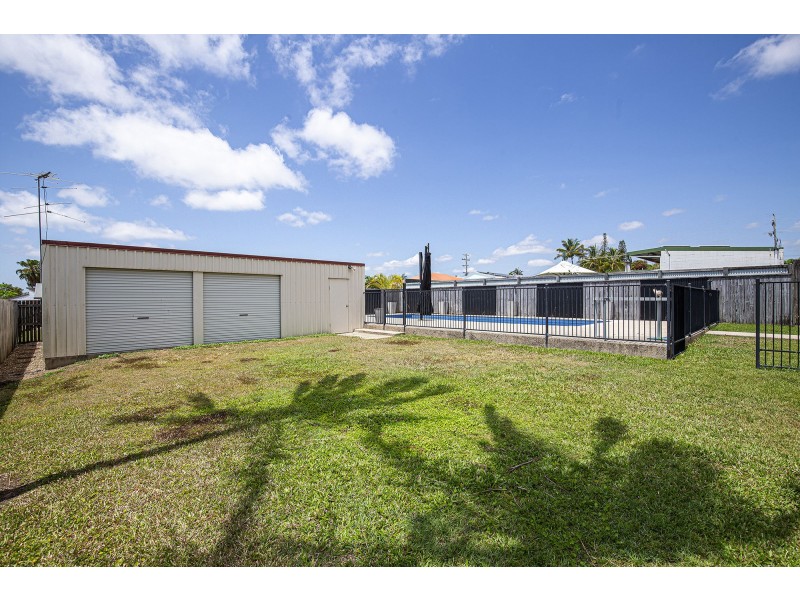 6 Nicklin Drive, Beaconsfield QLD 4740