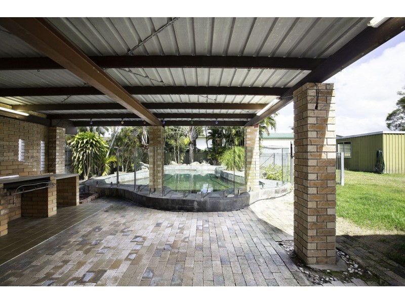 28 Churchill Avenue, Ooralea QLD 4740