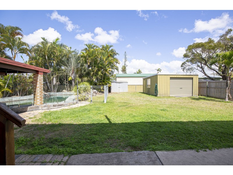 28 Churchill Avenue, Ooralea QLD 4740