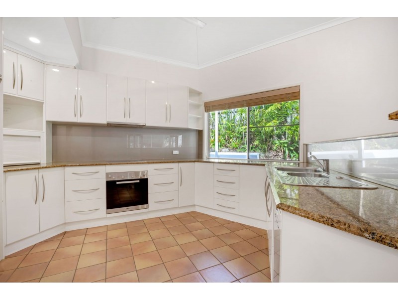 10 Lyn Court, Beaconsfield QLD 4740