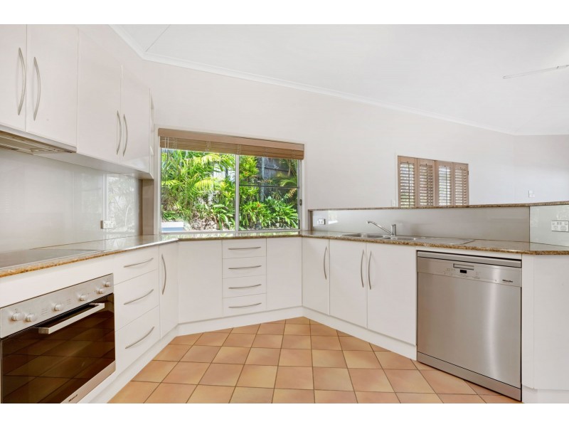 10 Lyn Court, Beaconsfield QLD 4740