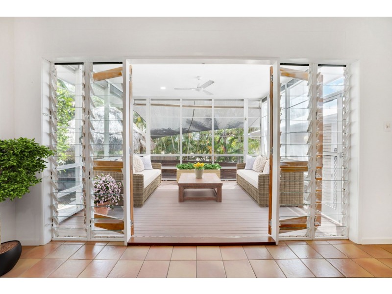 10 Lyn Court, Beaconsfield QLD 4740