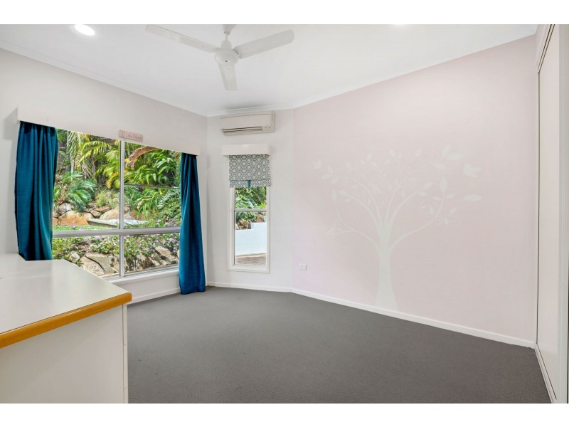 10 Lyn Court, Beaconsfield QLD 4740