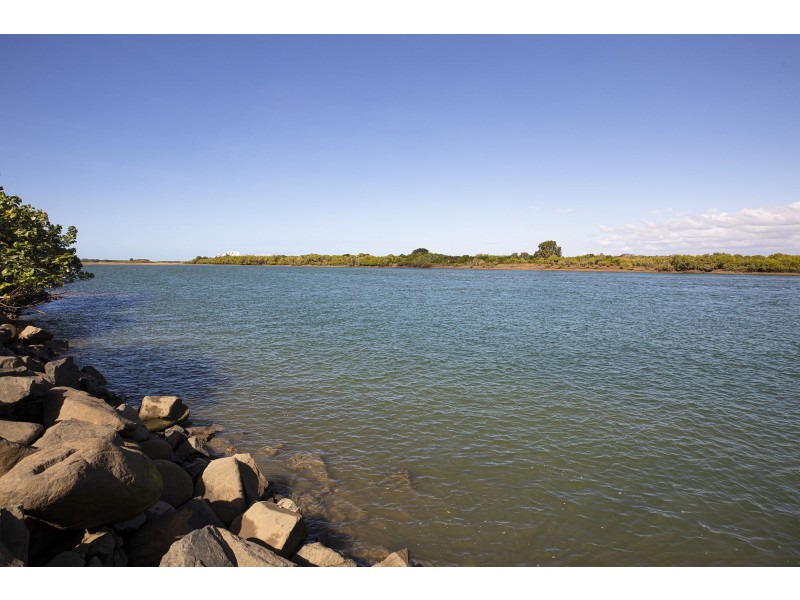 53 Mercy Drive, North Mackay QLD 4740