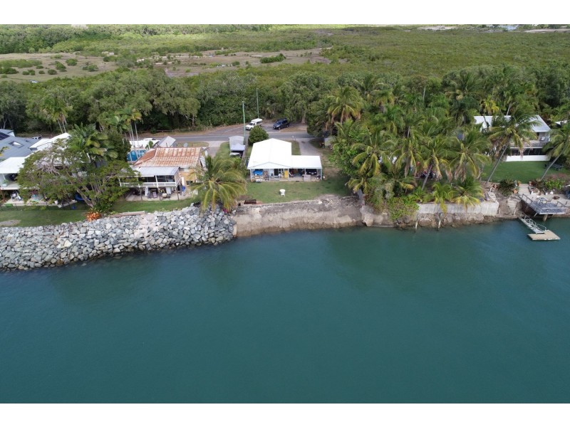 10 Seagull Street, Slade Point QLD 4740