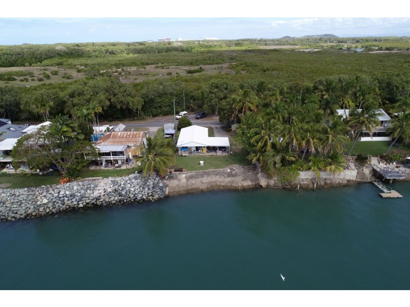 10 Seagull Street, Slade Point QLD 4740