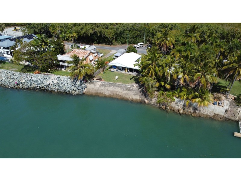 10 Seagull Street, Slade Point QLD 4740
