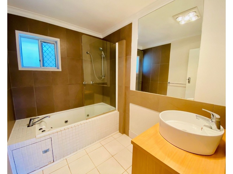 59 Daniel Street, Mount Pleasant QLD 4740