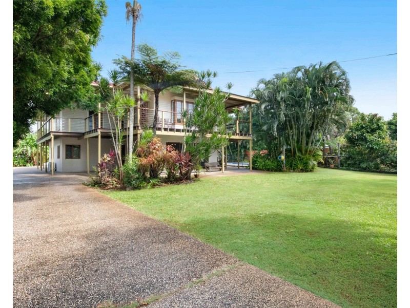 11 Waverley Street, Bucasia QLD 4750