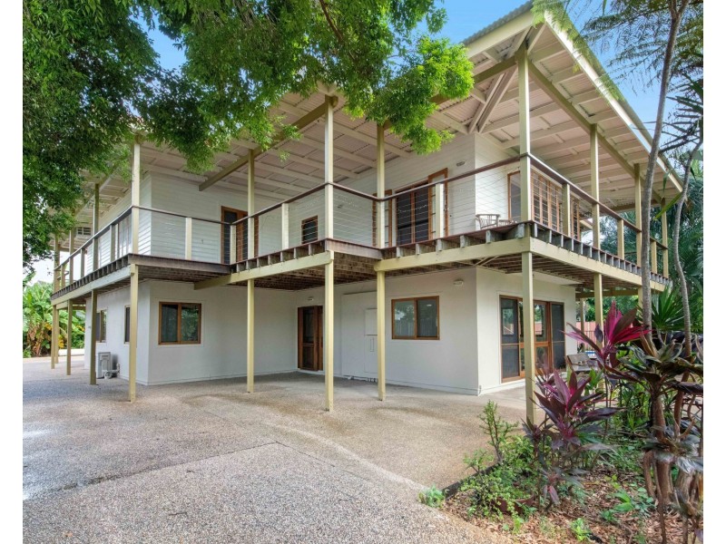 11 Waverley Street, Bucasia QLD 4750