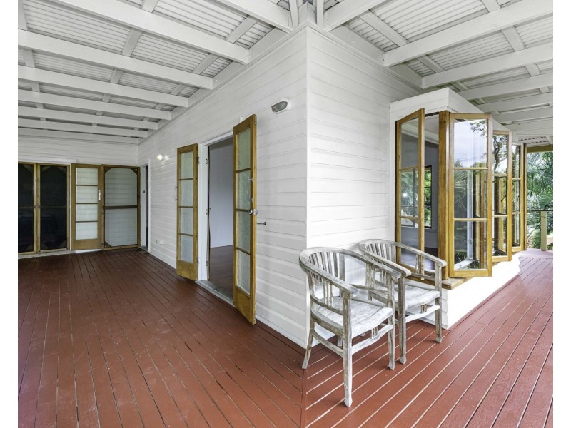 11 Waverley Street, Bucasia QLD 4750