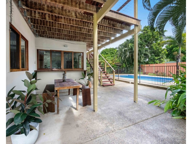 11 Waverley Street, Bucasia QLD 4750