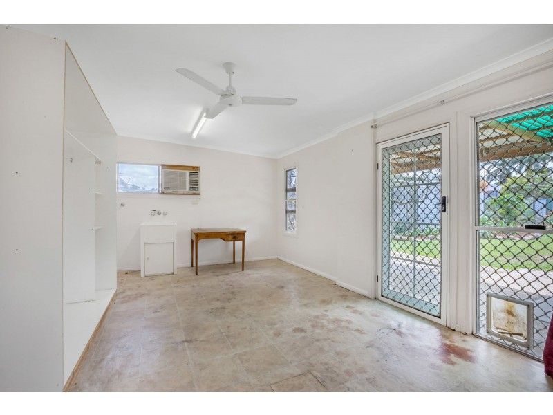 12 Fadden Street, Walkerston QLD 4751