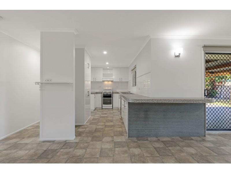 6 Tasman Court, Andergrove QLD 4740
