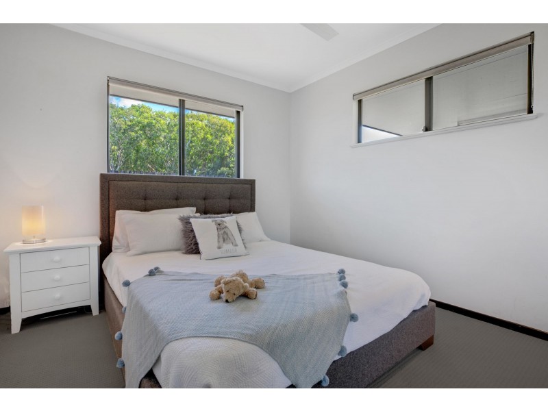 25 Central Drive, Andergrove QLD 4740