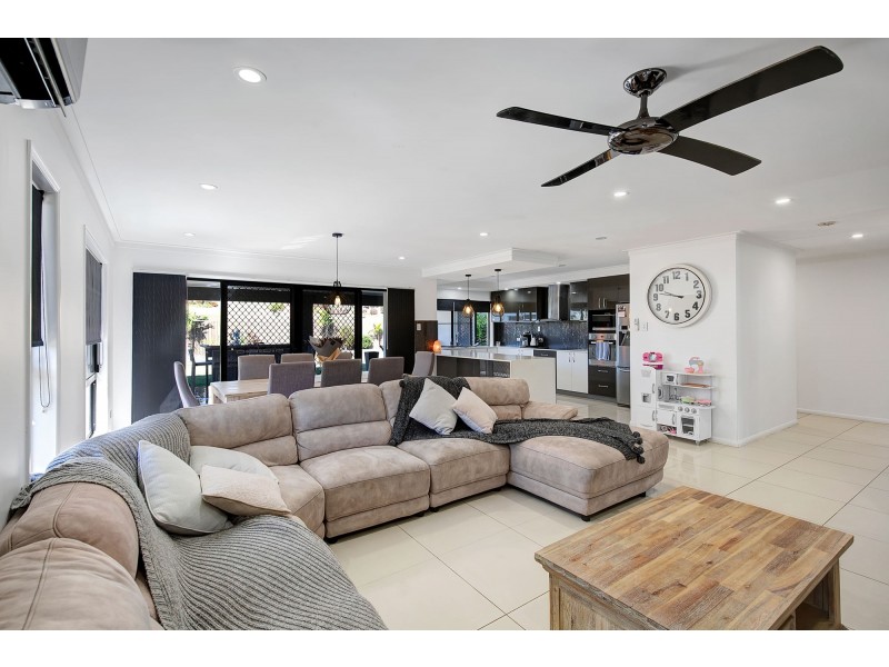 13 Balzan Drive, Rural View QLD 4740
