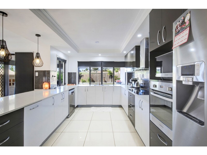 13 Balzan Drive, Rural View QLD 4740