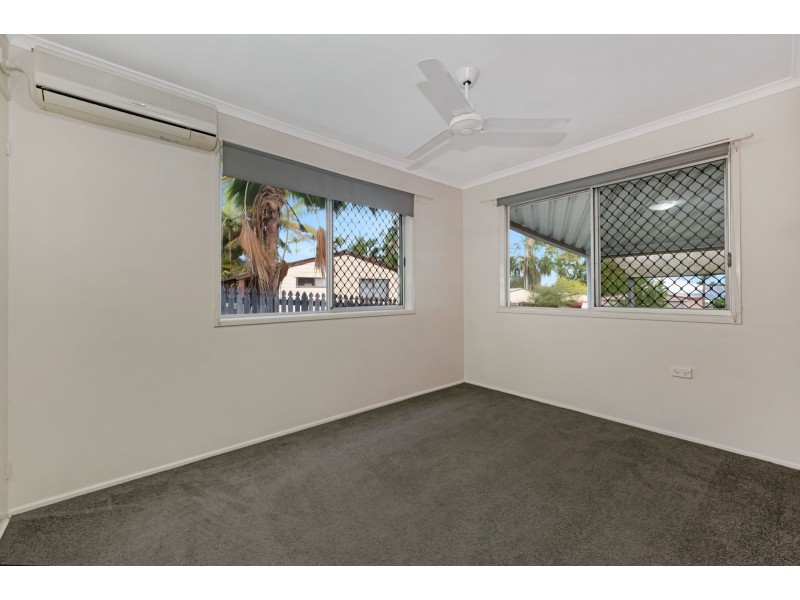 22 Hill End Road, Glenella QLD 4740