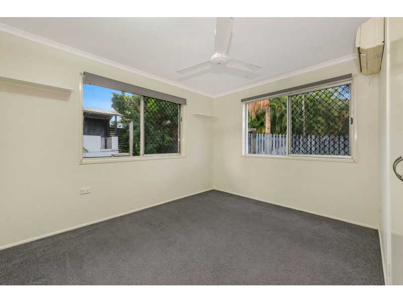 22 Hill End Road, Glenella QLD 4740