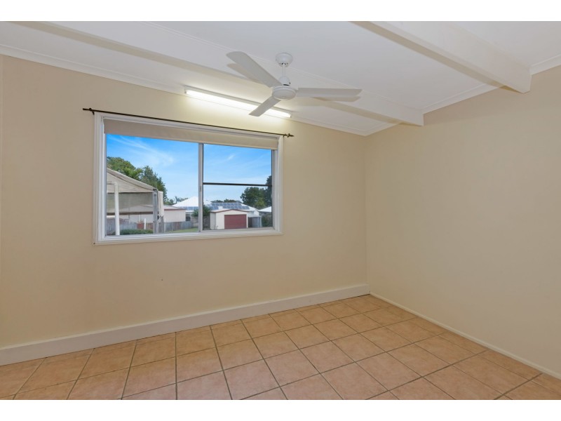 22 Hill End Road, Glenella QLD 4740