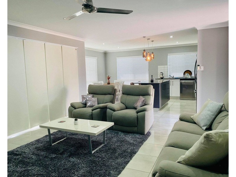 10 Cove Court, Bakers Creek QLD 4740