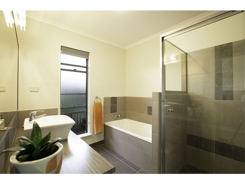 17 Argos Street, Ooralea QLD 4740