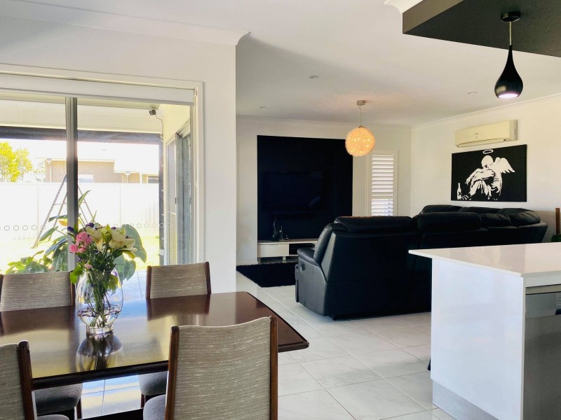 3 Elizabeth Street, Mirani QLD 4754