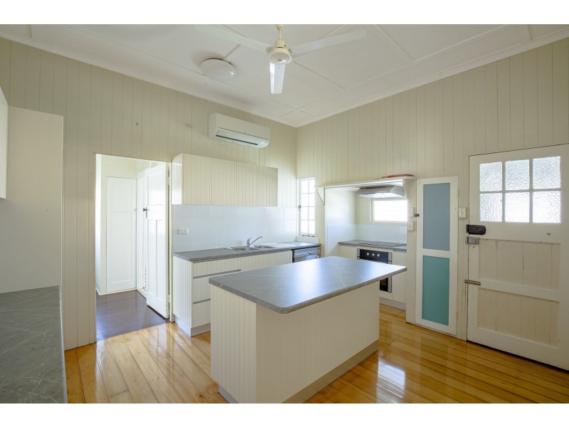 3 Lloyd Street, West Mackay QLD 4740