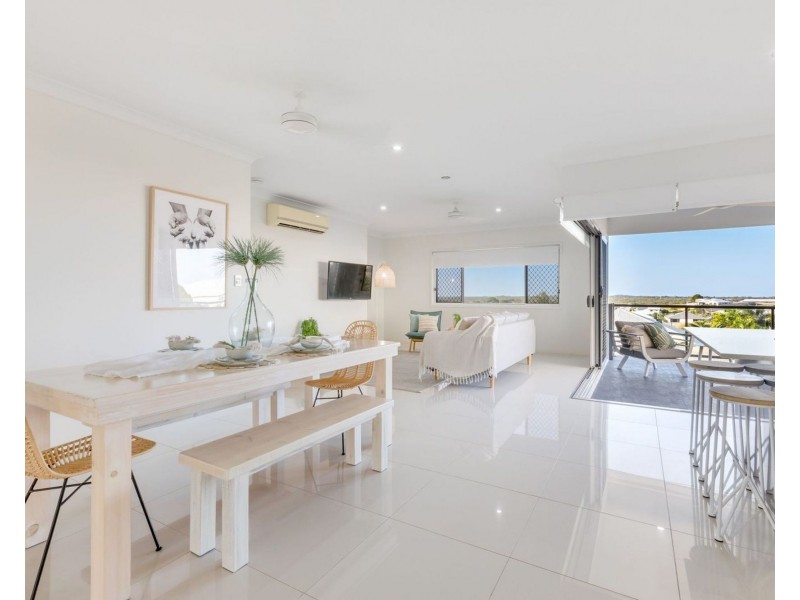 27 Douglas Crescent, Rural View QLD 4740