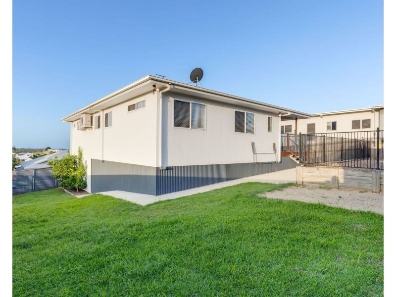 27 Douglas Crescent, Rural View QLD 4740
