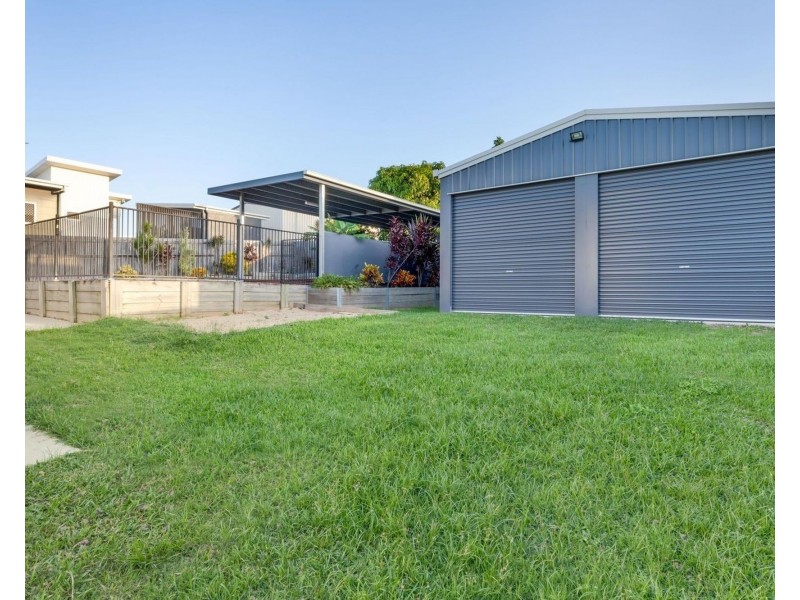 27 Douglas Crescent, Rural View QLD 4740