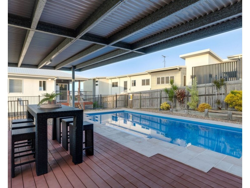 27 Douglas Crescent, Rural View QLD 4740