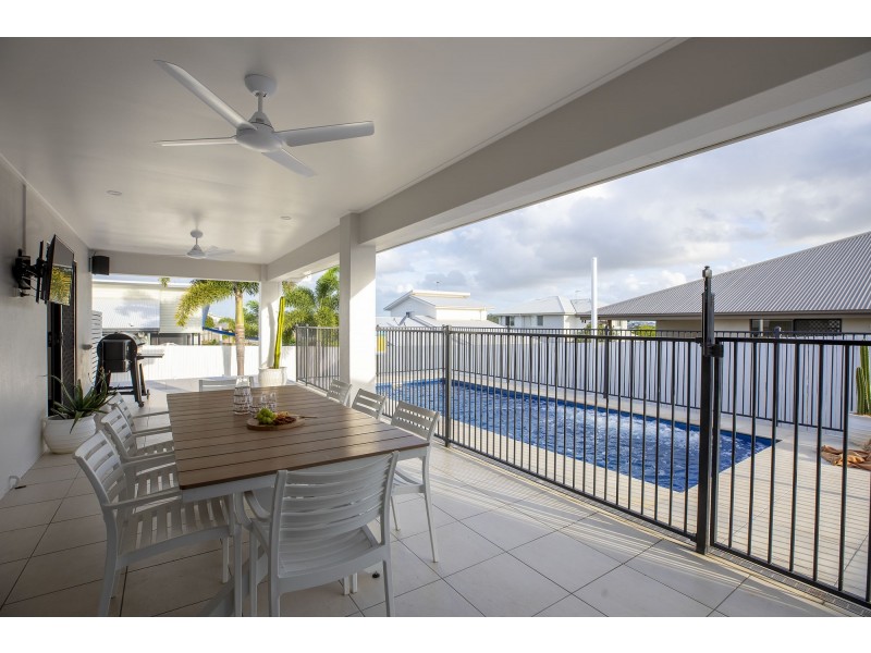 22 Hinze Circuit, Rural View QLD 4740