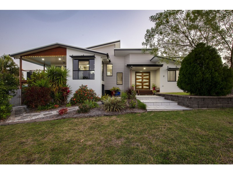 2 Inletway Court, Blacks Beach QLD 4740