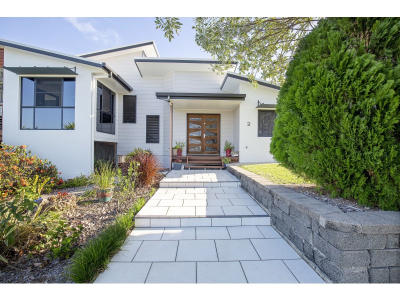 2 Inletway Court, Blacks Beach QLD 4740