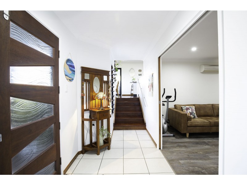 2 Inletway Court, Blacks Beach QLD 4740