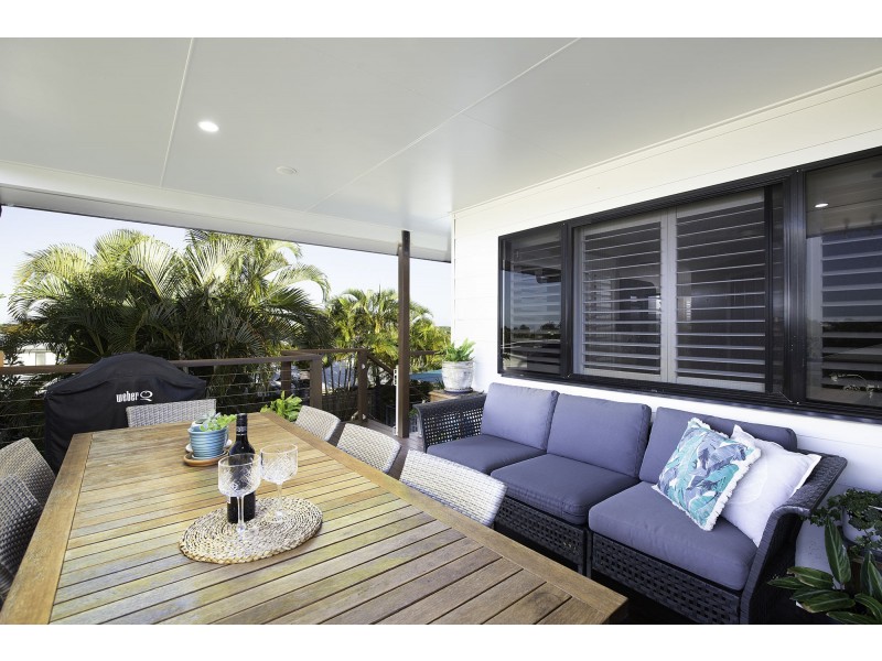 2 Inletway Court, Blacks Beach QLD 4740