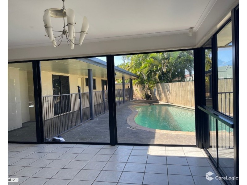 4 Kensington Court, Glenella QLD 4740