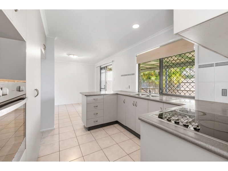 5 Tammy Court, Ooralea QLD 4740