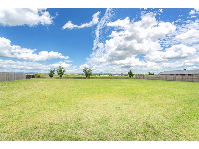 19 Nives Street, Mirani QLD 4754