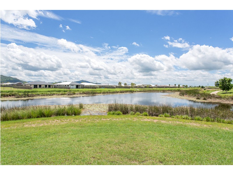 19 Nives Street, Mirani QLD 4754