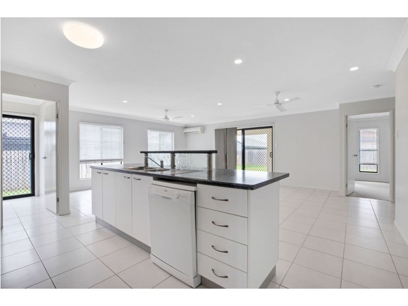 20 Eros Court, Ooralea QLD 4740