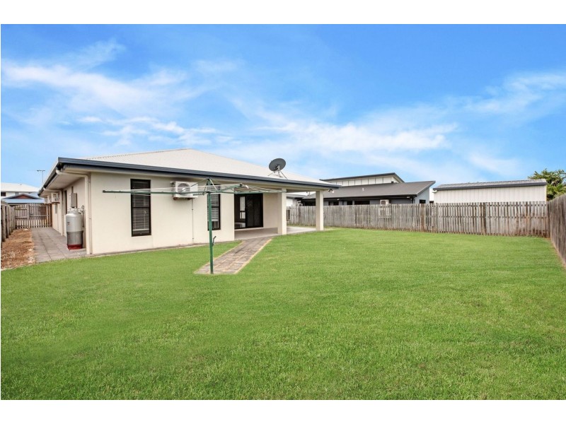 20 Eros Court, Ooralea QLD 4740
