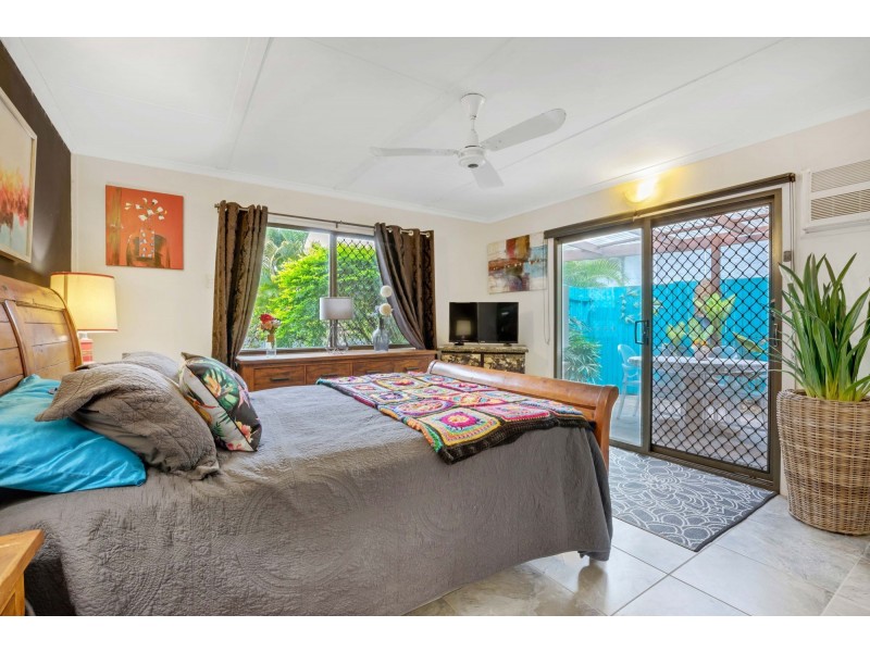 6 Viola Street, Glenella QLD 4740
